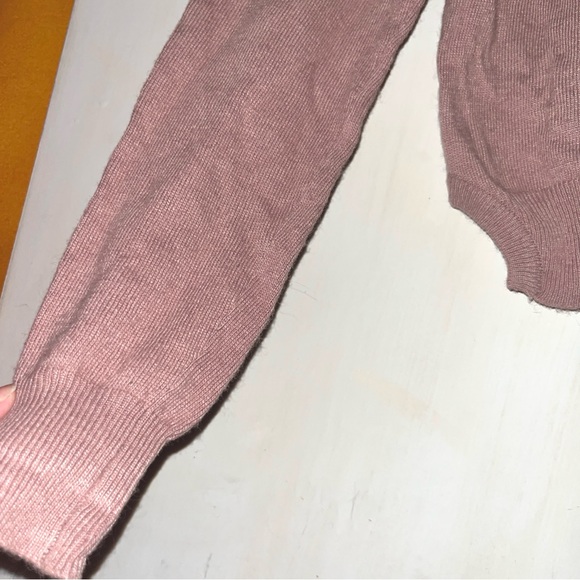 Irregular cut dusty pink cardigan with a relaxed fit - Picture 10 of 11